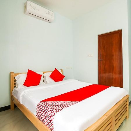 Oyo 71549 Shri Sai Apartments Mettuppalaiyam  Ngoại thất bức ảnh