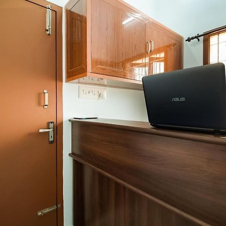 Oyo 71549 Shri Sai Apartments Mettuppalaiyam  Ngoại thất bức ảnh