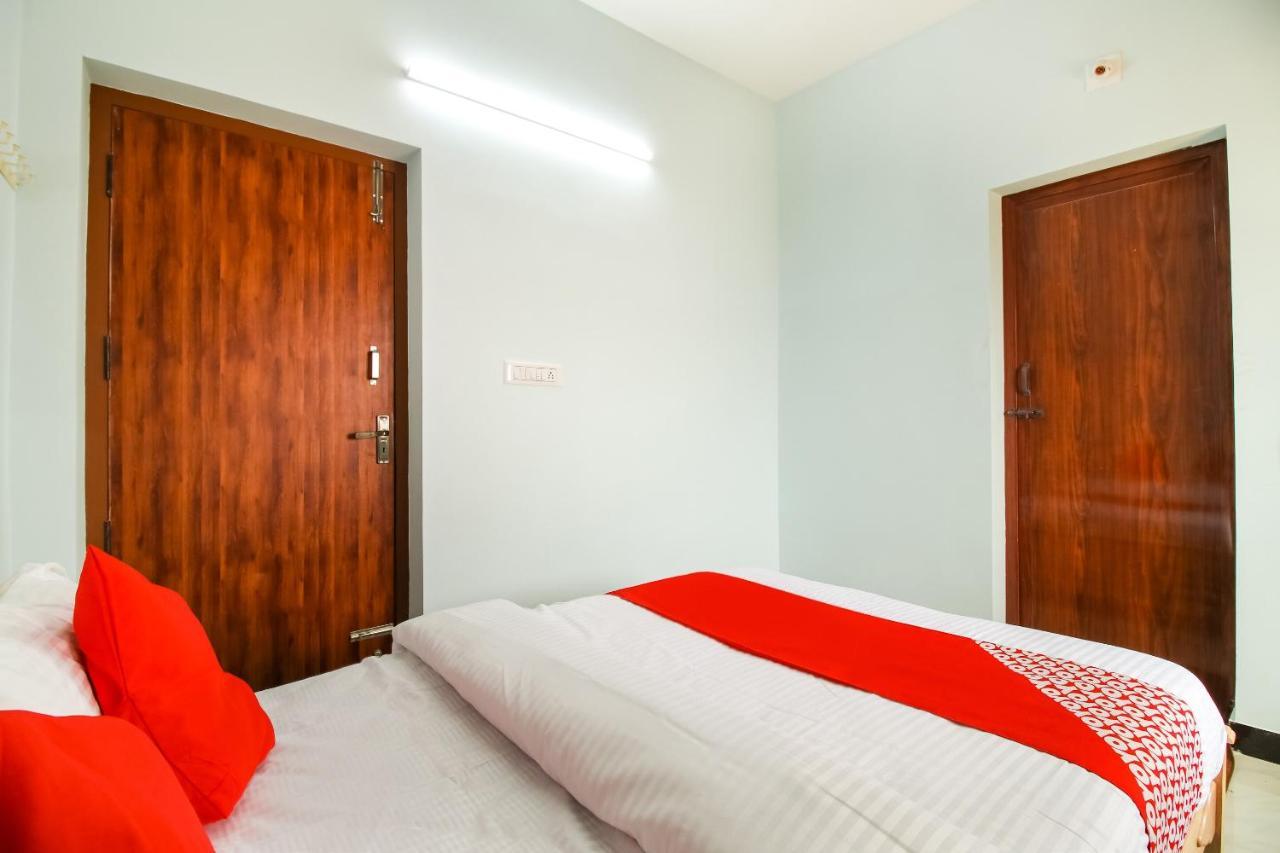 Oyo 71549 Shri Sai Apartments Mettuppalaiyam  Ngoại thất bức ảnh